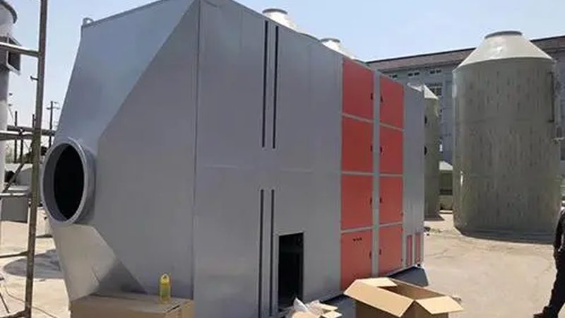 食品厂除异味用光氧催化还是活性炭